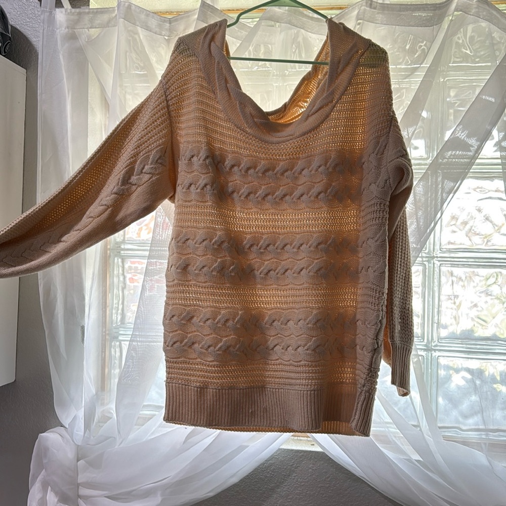 Venus cream sweater